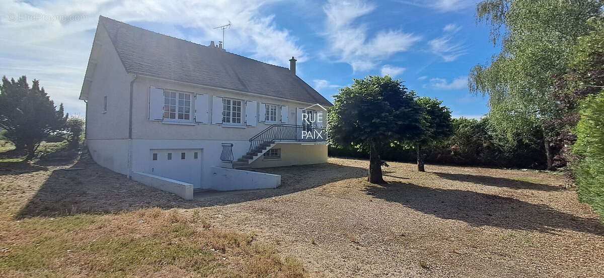 Maison à vendre, 110m², Thuré
