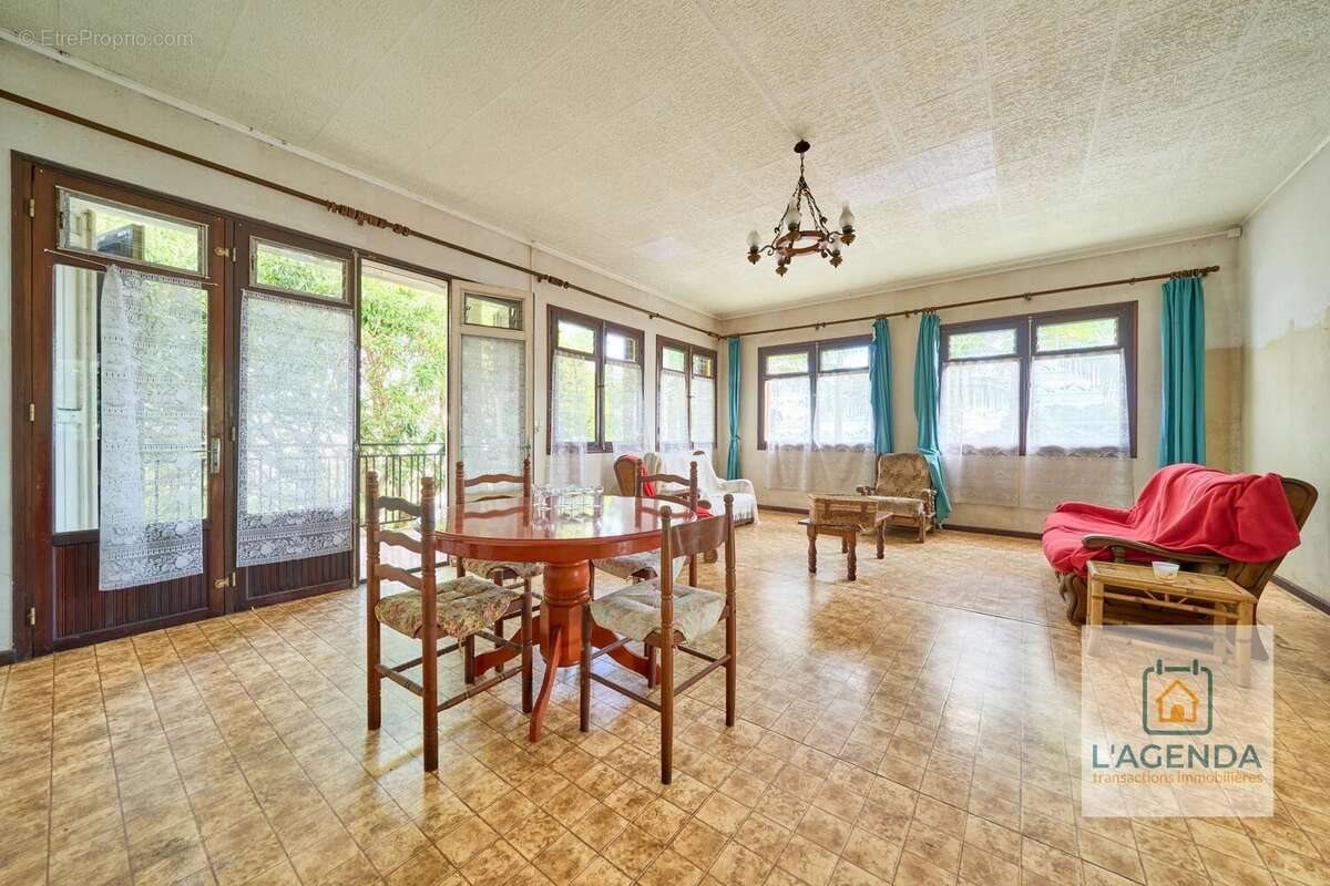 Maison à vendre, 190m², Le Tampon