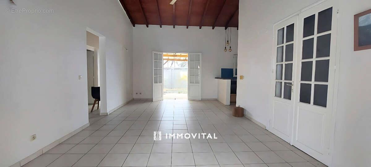 Maison à vendre, 87m², Le Moule