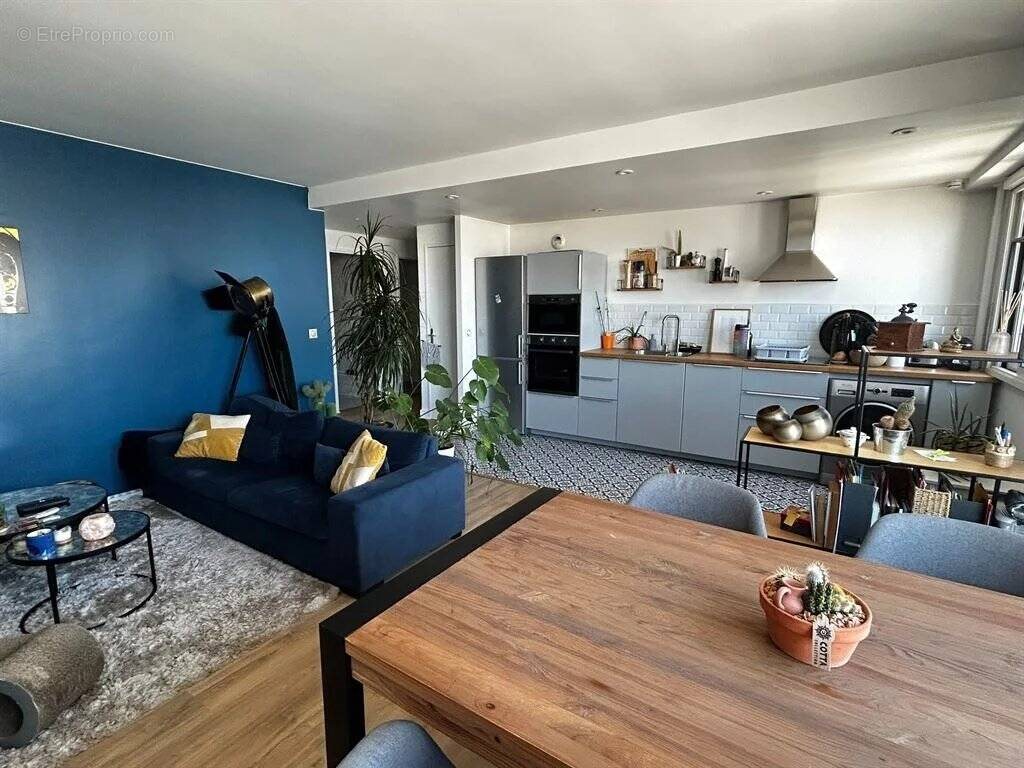 Appartement à vendre, 53m², Courbevoie