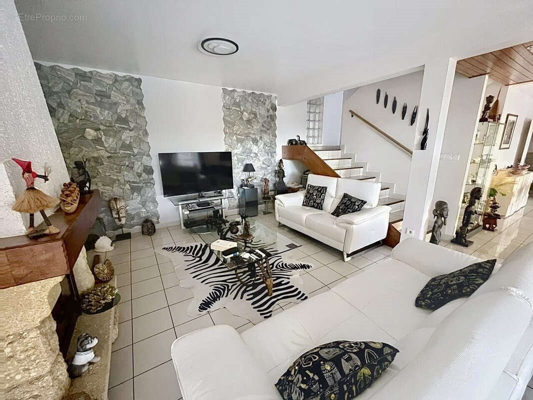 Maison à vendre, 190m², Le Tampon