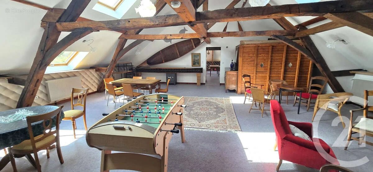 Maison à vendre, 828m², Le Creusot