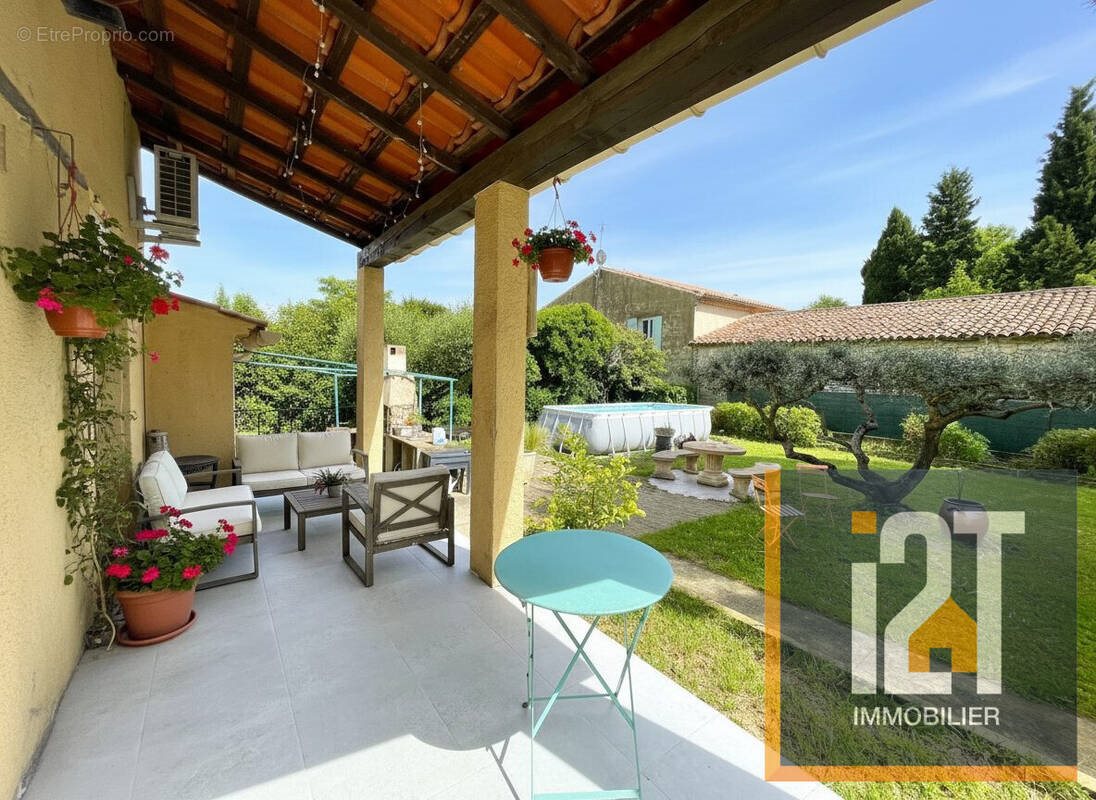 Maison à vendre, 93m², Clarensac