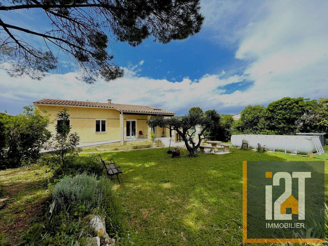 Maison à vendre, 93m², Clarensac