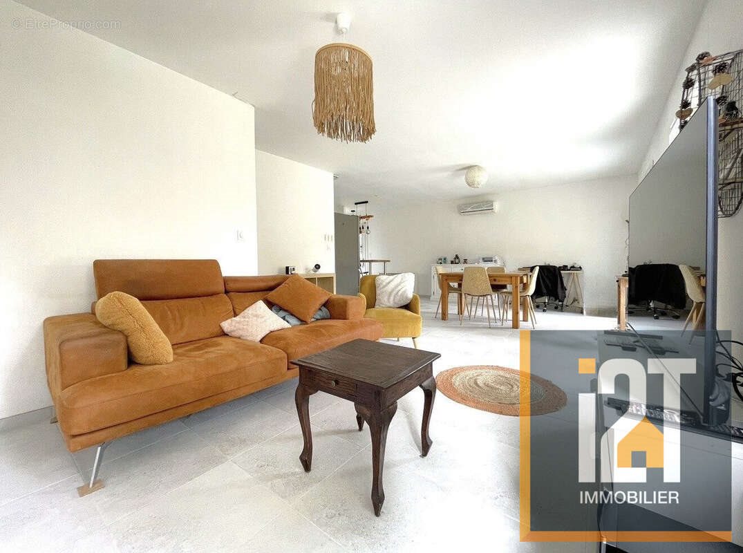 Maison à vendre, 93m², Clarensac