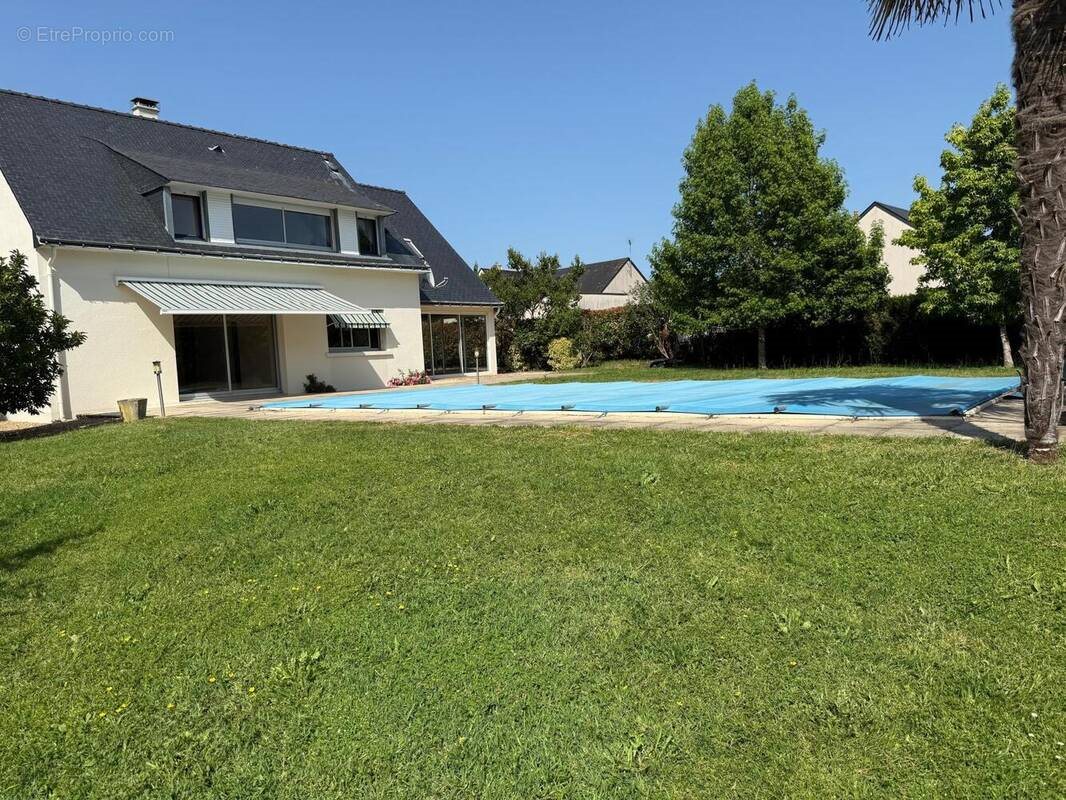 Maison à vendre, 155m², Soulaire-et-Bourg