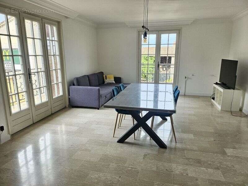 Maison à vendre, 123m², Saint-Martin-Lestra