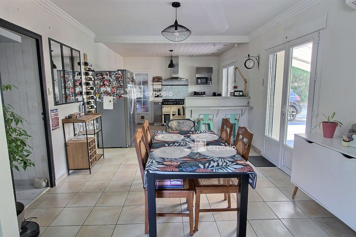Maison à vendre, 104m², Fors