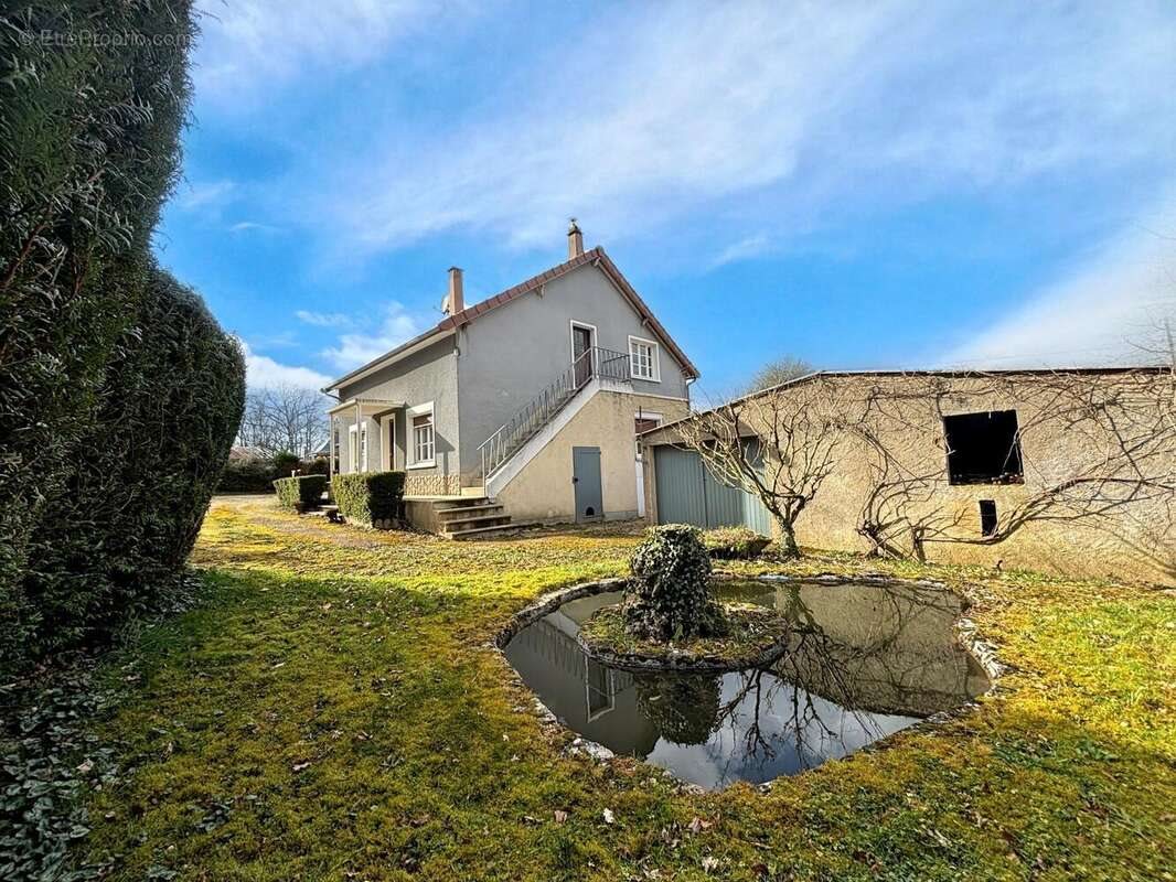 Maison à vendre, 135m², Dammarie-sur-Loing