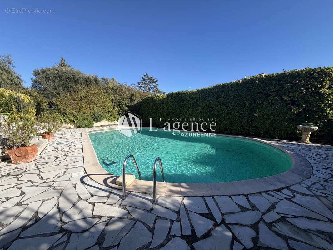 Maison à vendre, 224m², Cagnes-sur-Mer