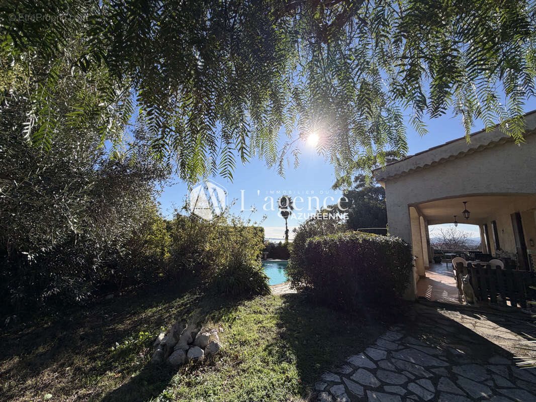 Maison à vendre, 224m², Cagnes-sur-Mer