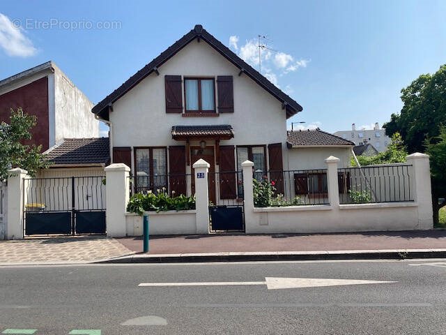 Maison à vendre, 102m², Gennevilliers