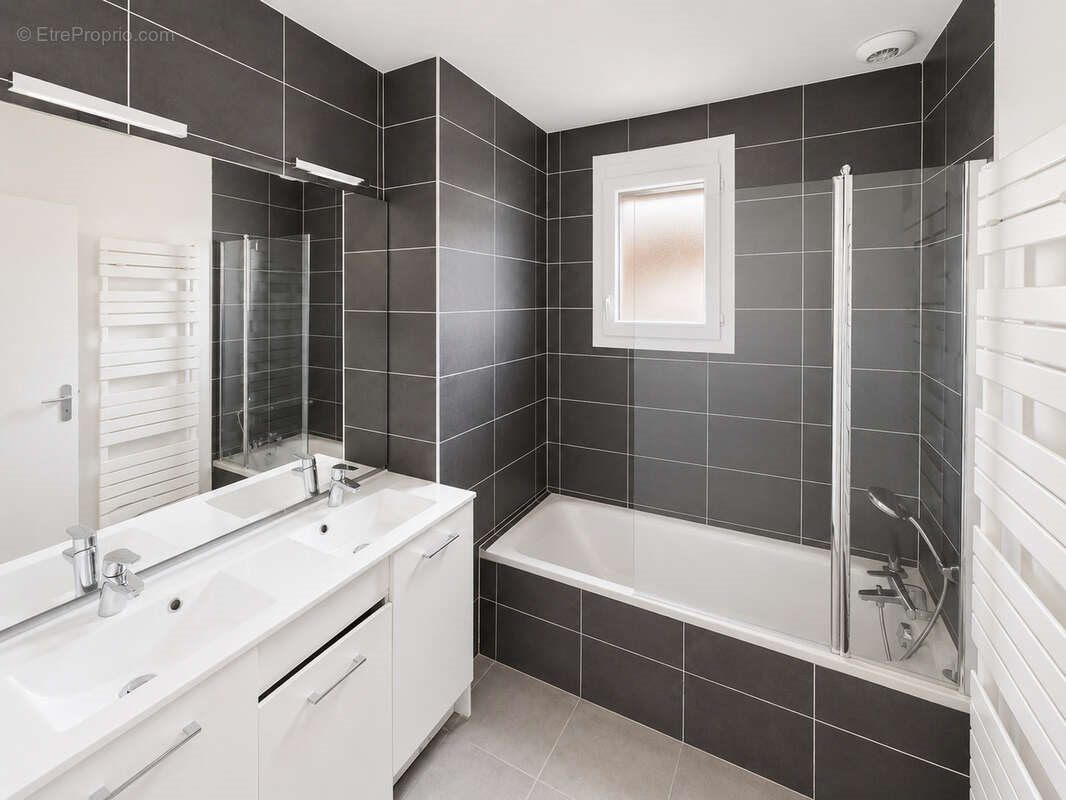 Appartement à vendre, 80m², Évian-les-Bains