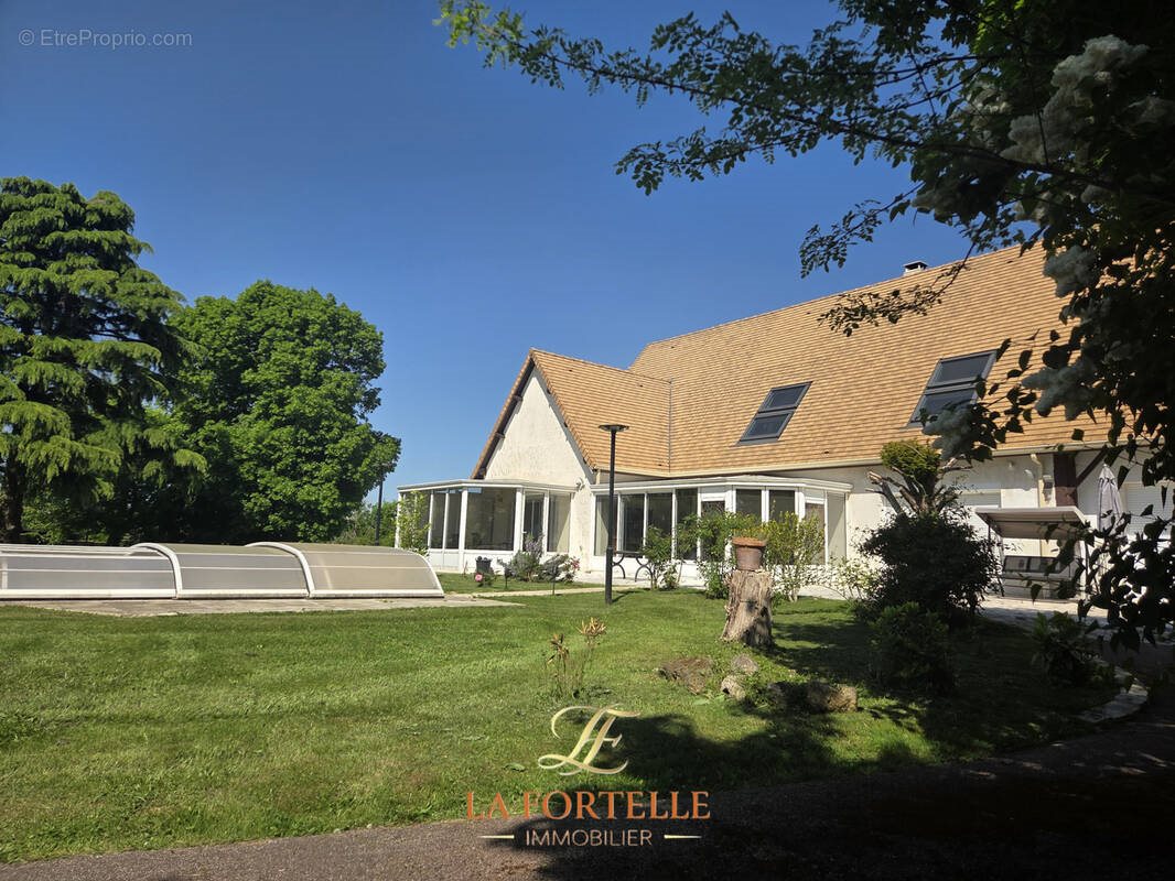 Maison à vendre, 340m², Houdan