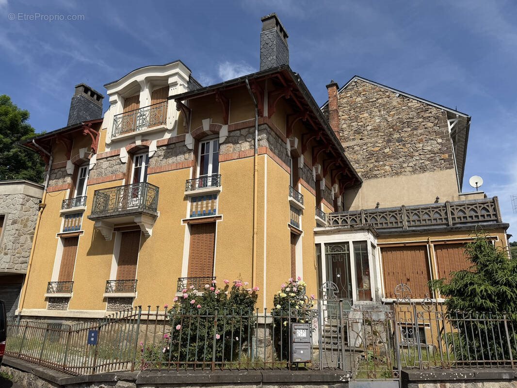 Appartement à vendre, 78m², La Bourboule