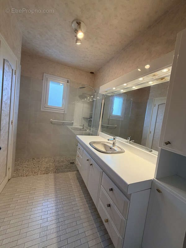 Maison à vendre, 190m², Allassac