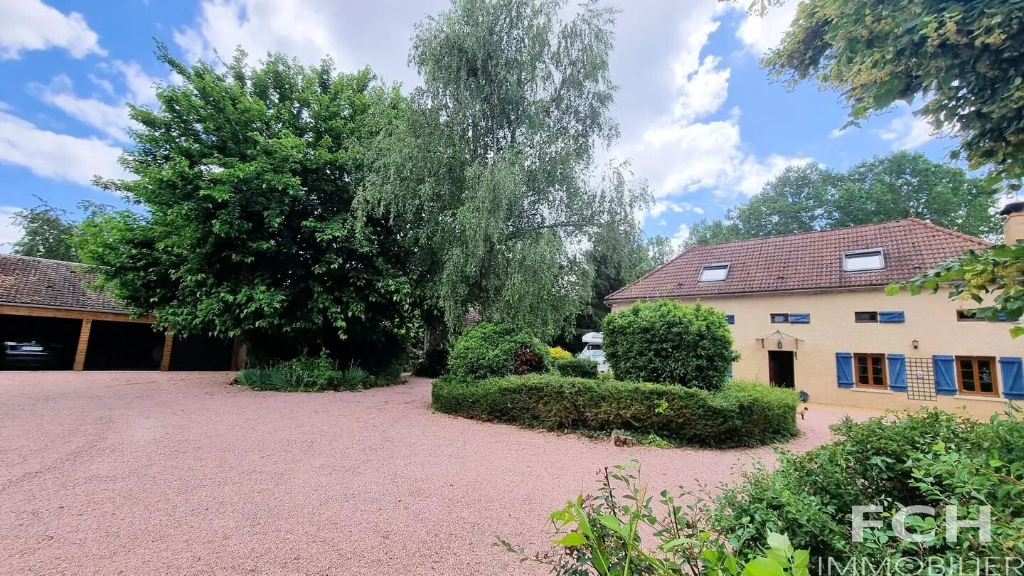 Maison à vendre, 190m², Saint-Priest-Bramefant