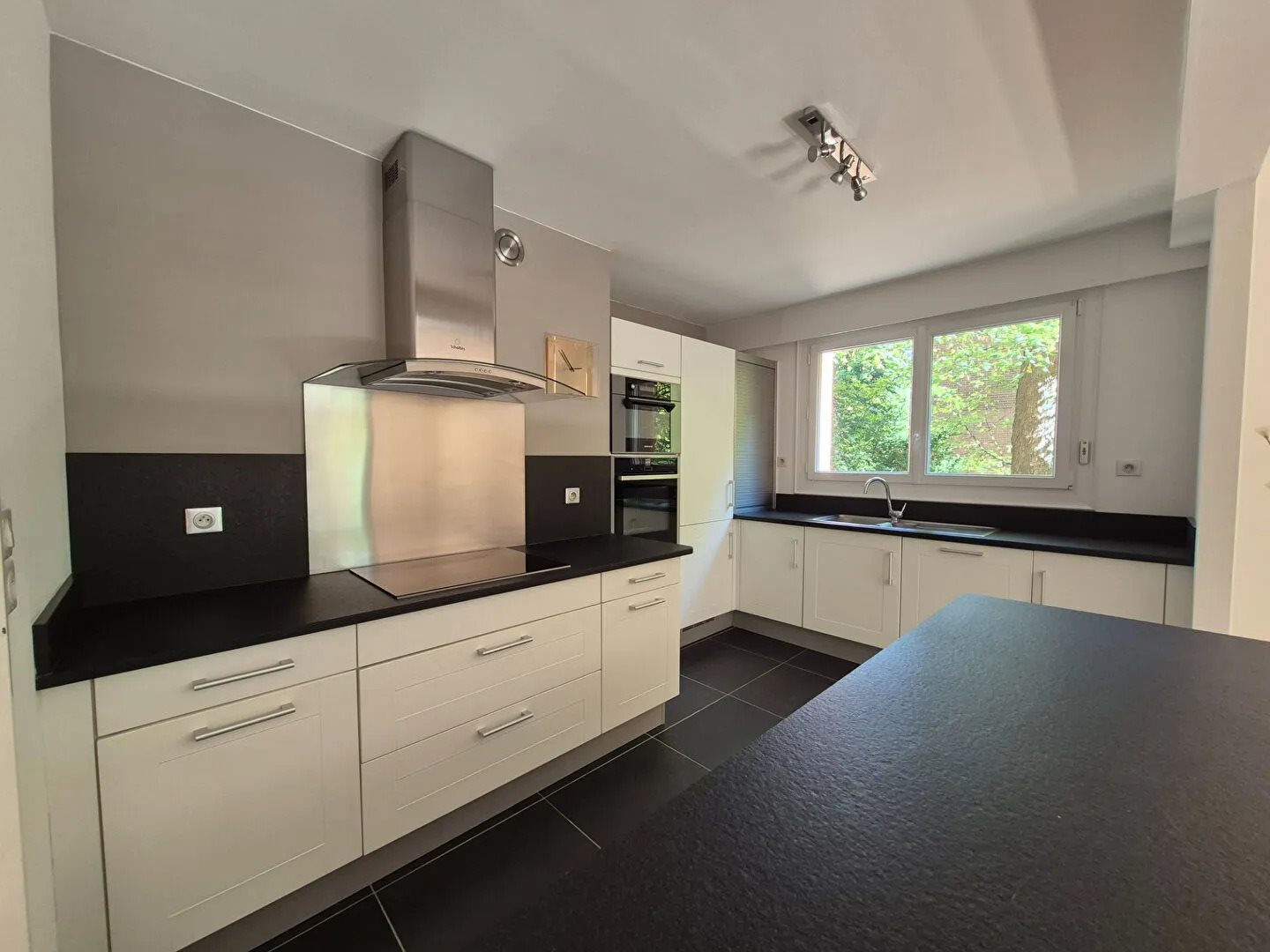 Appartement à vendre, 96m², Loos