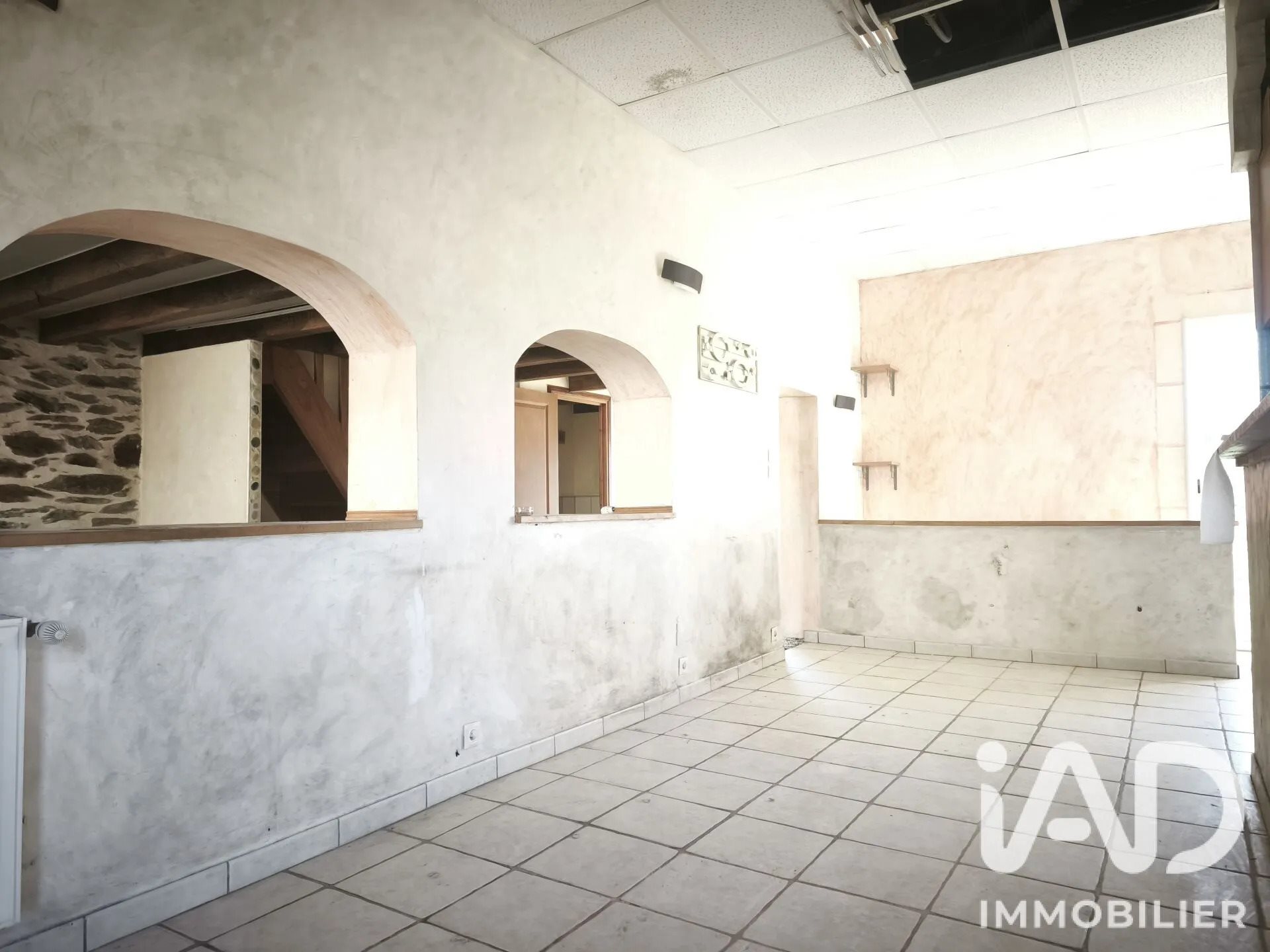 Maison à vendre, 130m², Roannes-Saint-Mary