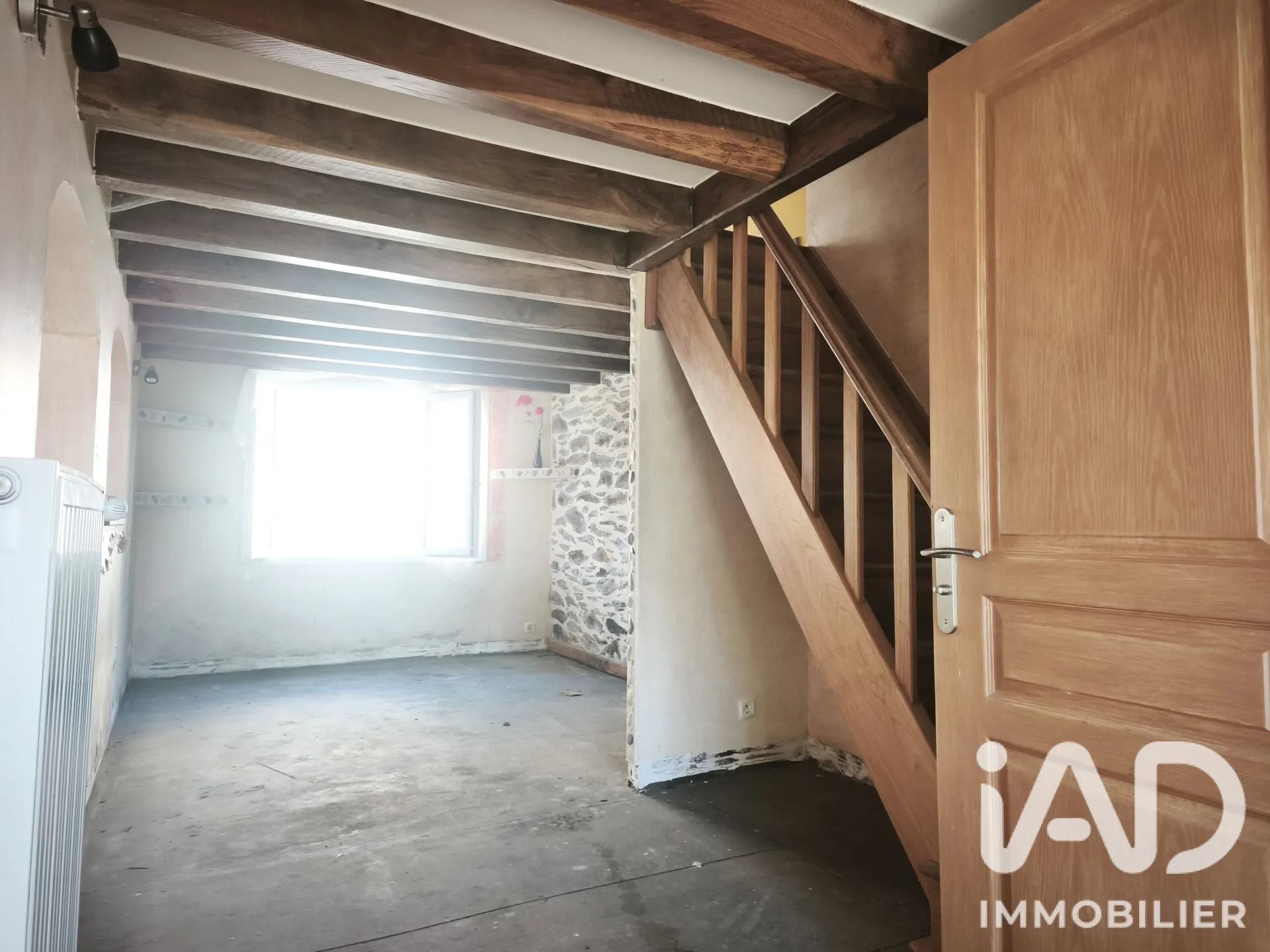 Maison à vendre, 130m², Roannes-Saint-Mary