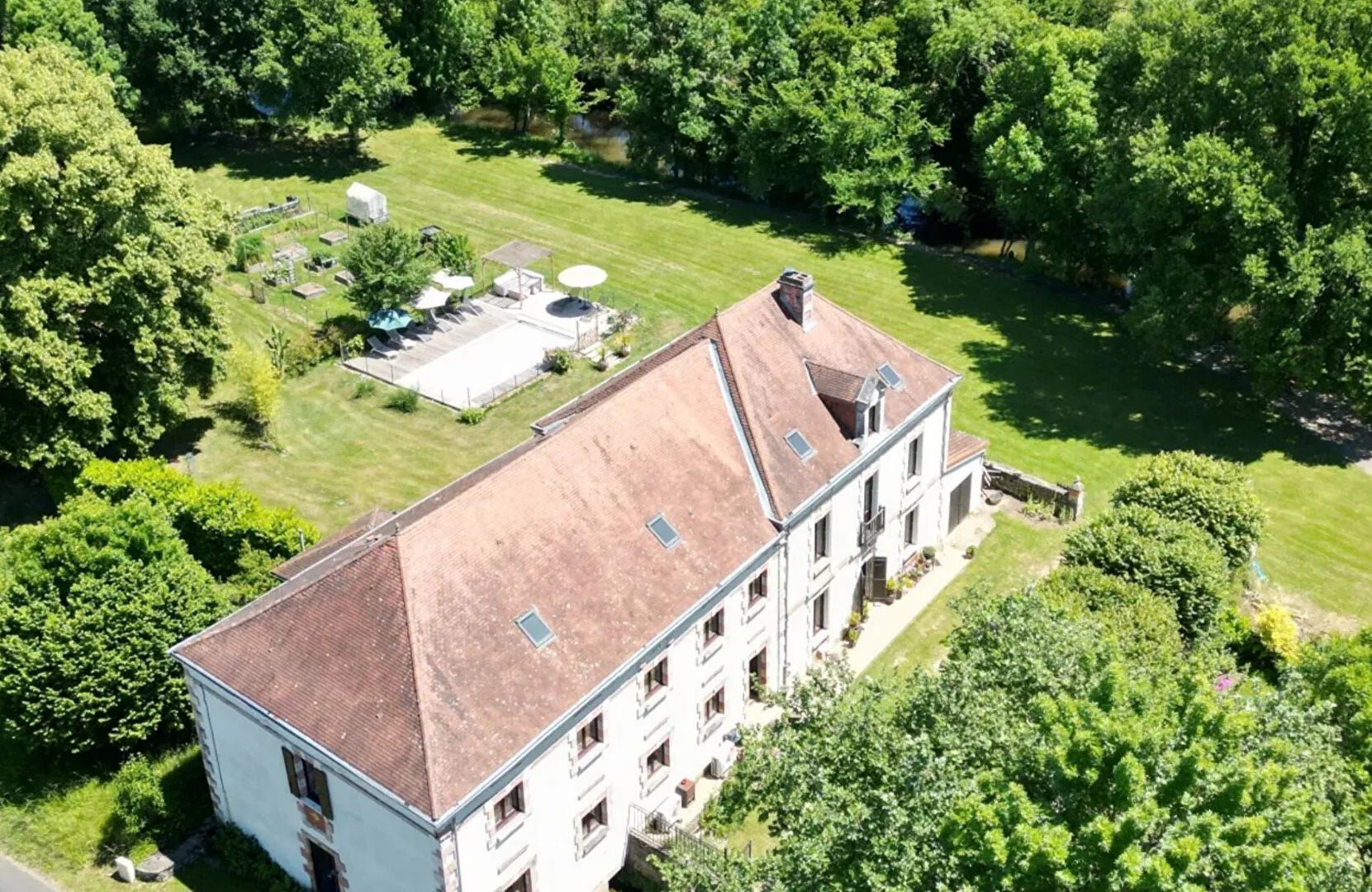 Maison à vendre, 356m², Excideuil