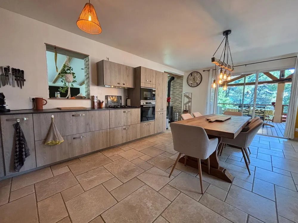 Maison à vendre, 116m², Sainte-Tulle