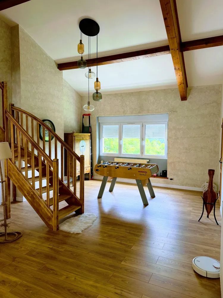 Appartement à vendre, 185m², Saint-Genest-Lerpt
