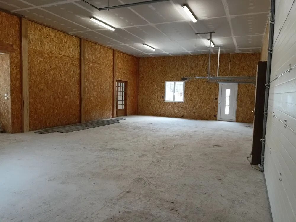 Maison à louer, 220m², Saint-Georges-de-Luzençon