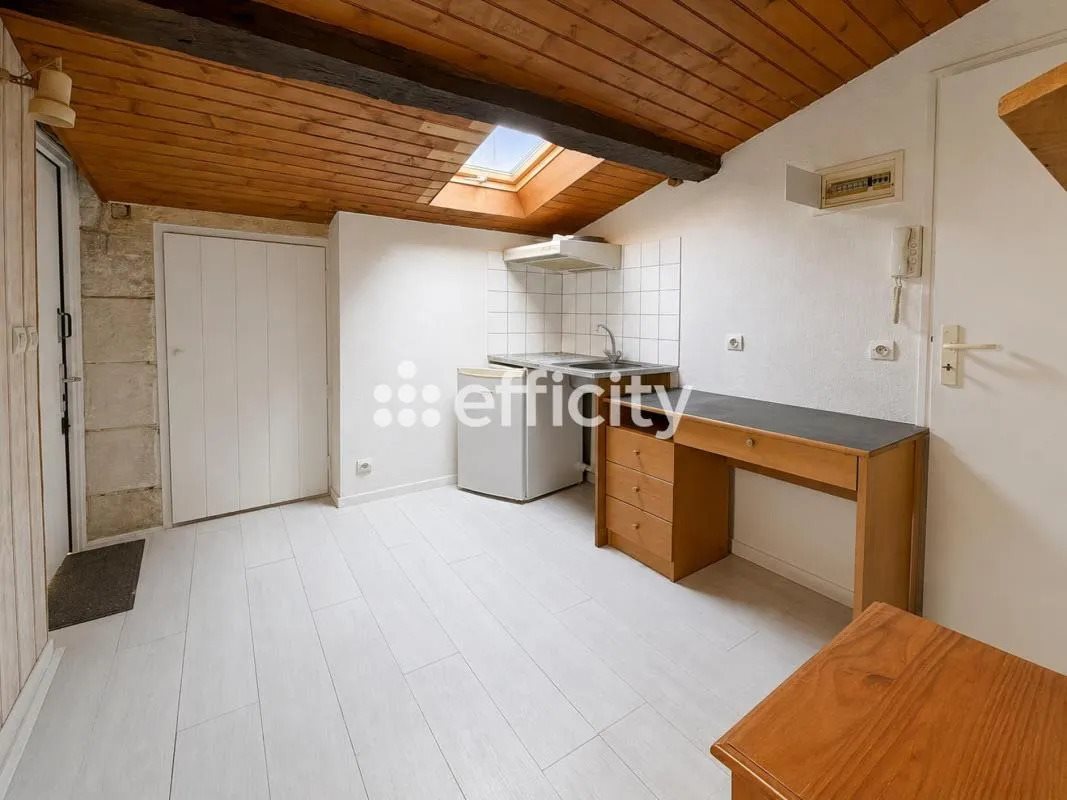 Appartement à vendre, 23m², Saintes