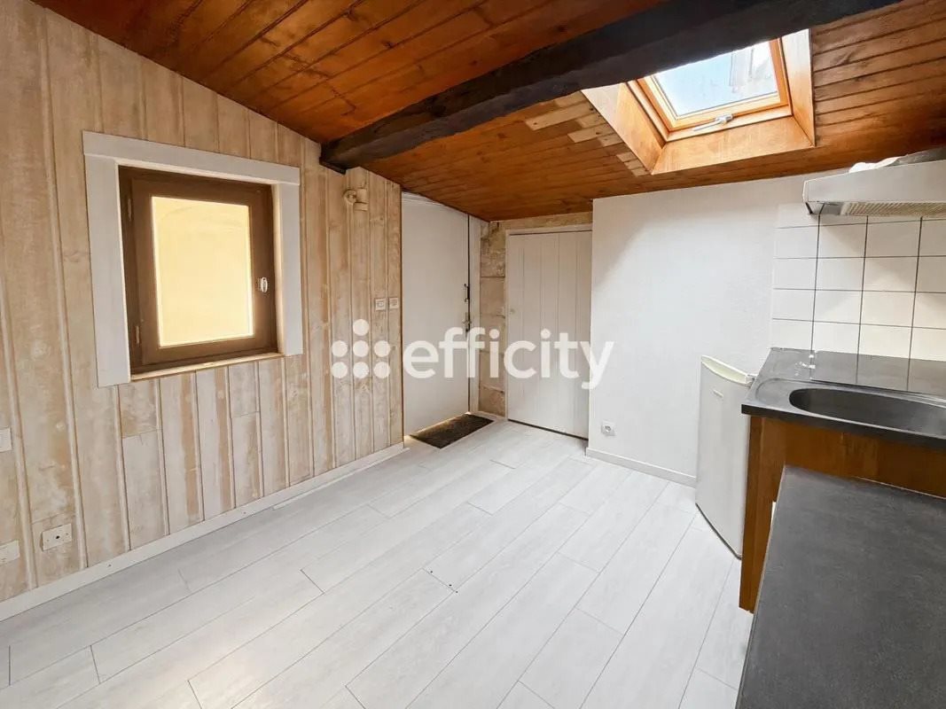 Appartement à vendre, 23m², Saintes
