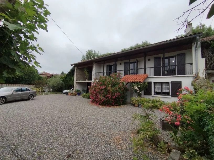 Maison à vendre, 203m², Ardiège