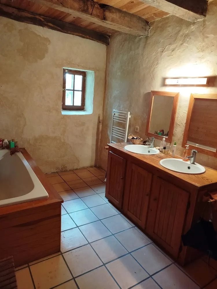 Maison à vendre, 365m², Saint-Etienne-d'Orthe