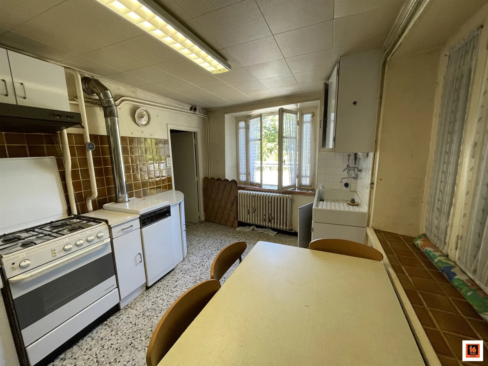 Maison à vendre, 88m², Viscomtat