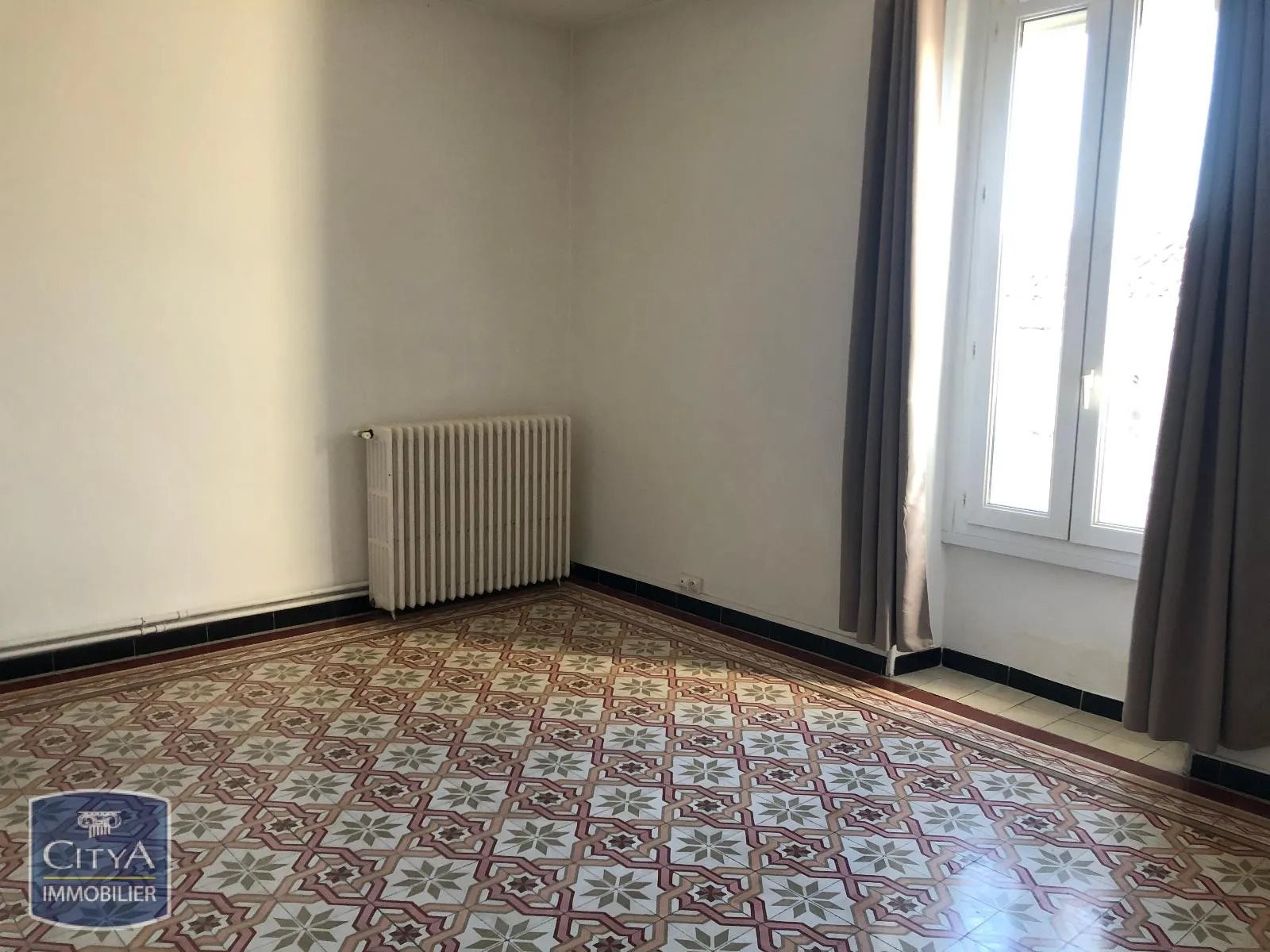 Appartement à louer, 81m², Nîmes