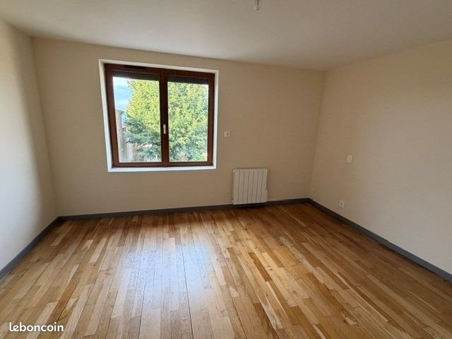 Appartement à louer, 57m², Neulise
