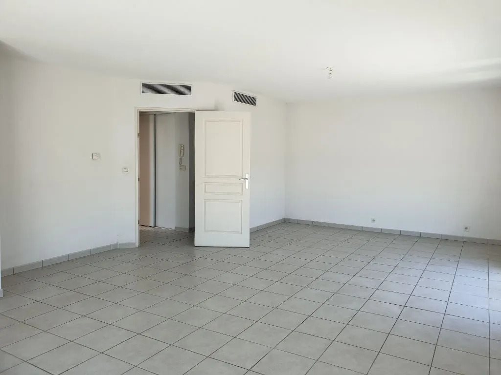 Appartement à louer, 82m², Nîmes