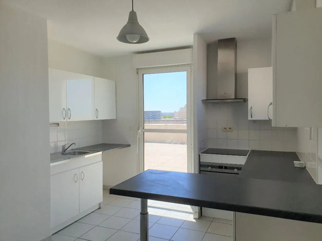 Appartement à louer, 82m², Nîmes