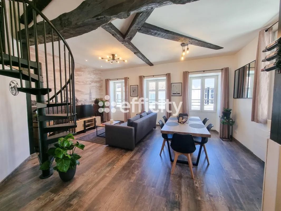Appartement à vendre, 104m², Saintes