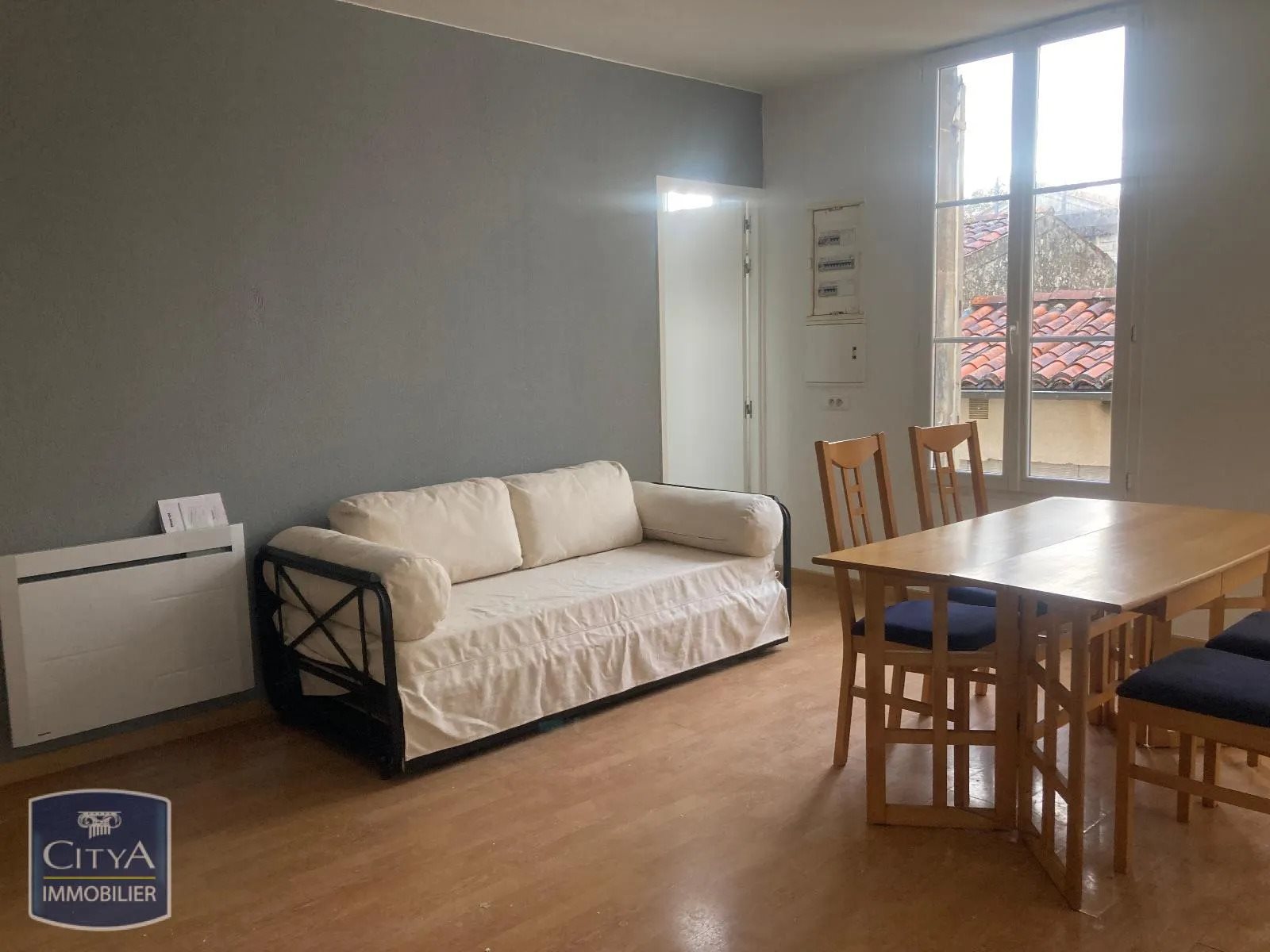 Appartement à louer, 41m², Saintes