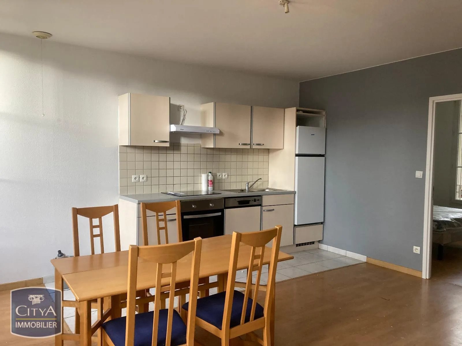 Appartement à louer, 41m², Saintes