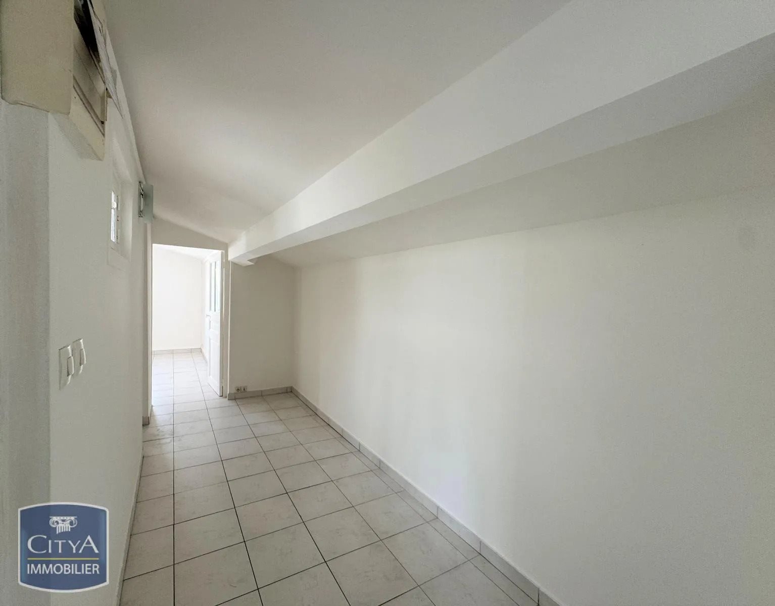 Appartement à louer, 40m², Marseille 8ème