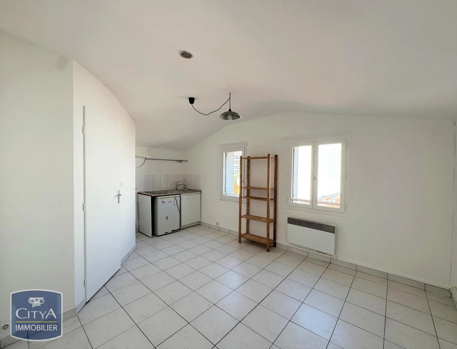 Appartement à louer, 40m², Marseille 8ème