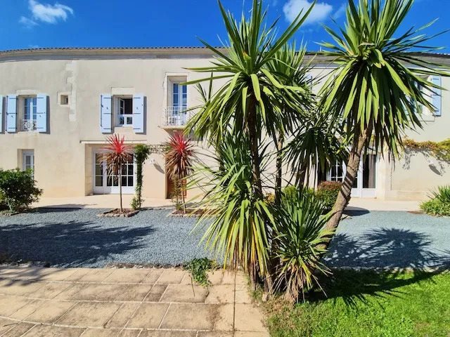 Maison à vendre, 649m², Tonnay-Charente