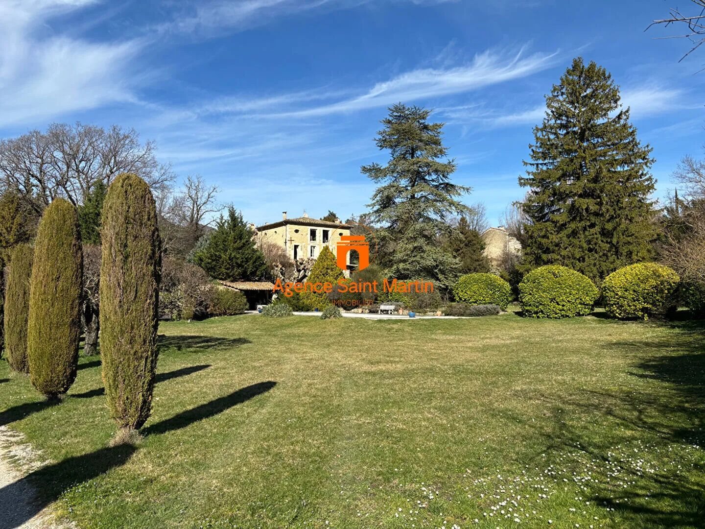 Maison à vendre, 360m², Dieulefit