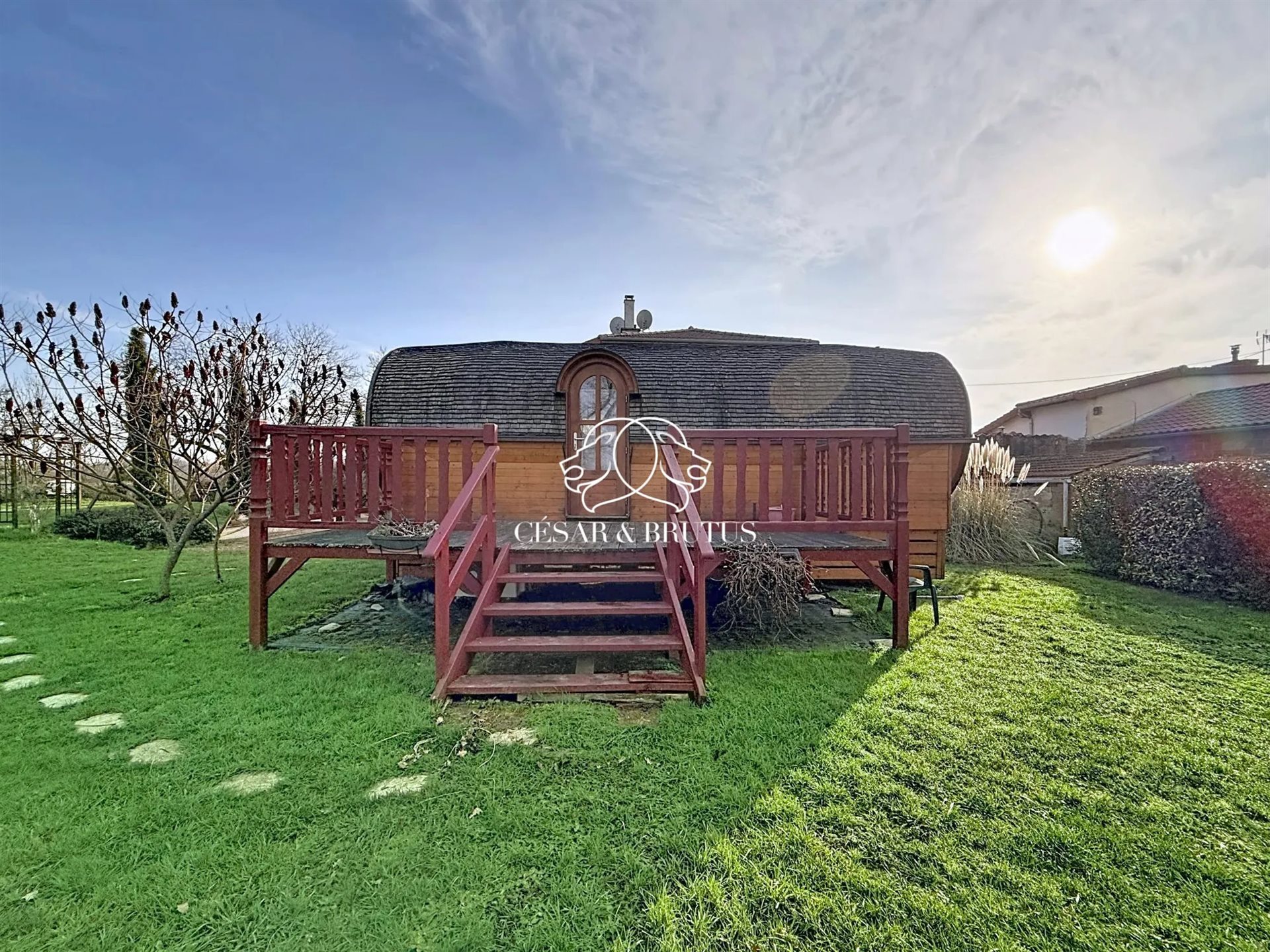 Maison à vendre, 400m², Pouilly-sous-Charlieu