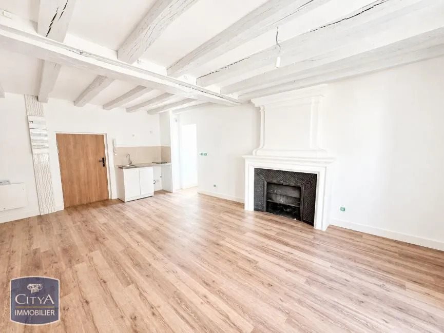 Appartement à louer, 62m², Chinon