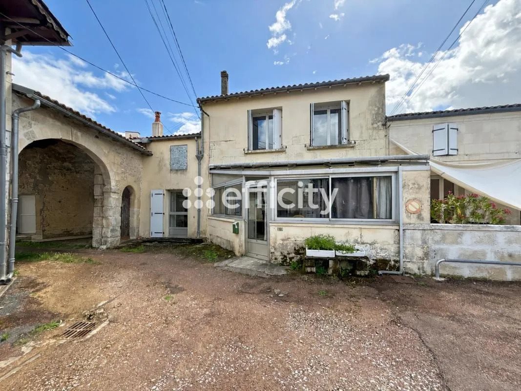Maison à vendre, 93m², Saintes
