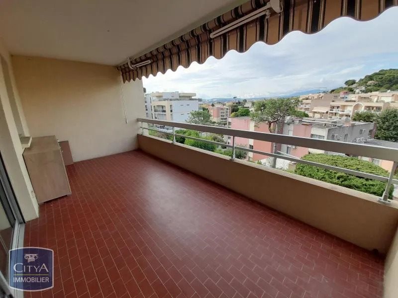 Appartement à louer, 40m², Saint-Laurent-du-Var