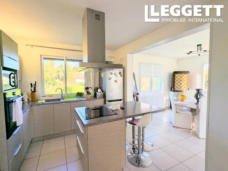 Maison à vendre, 202m², Saint-Yrieix-la-Perche