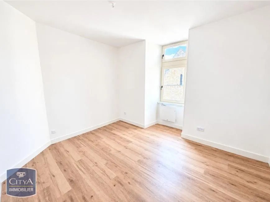 Appartement à louer, 68m², Chinon